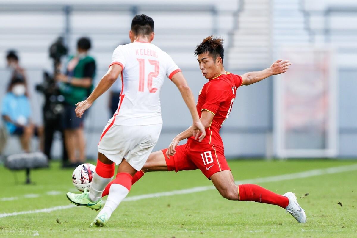 东亚杯赛事大胜结束战术配合出色